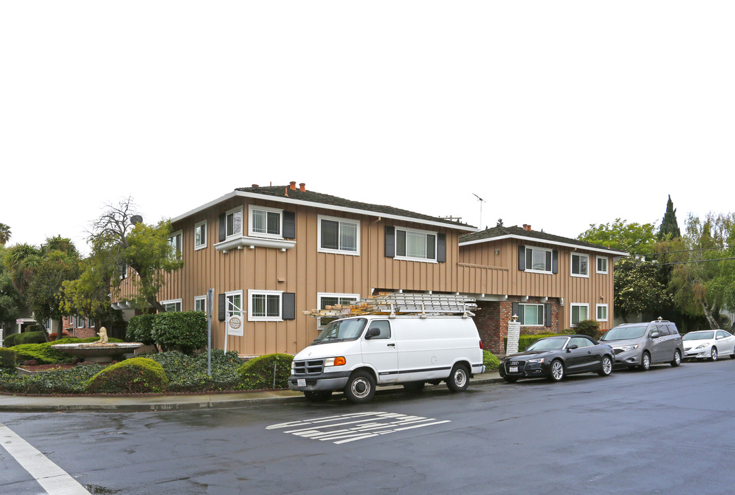 Karen Court Apartments in Santa Clara, CA - Building Photo