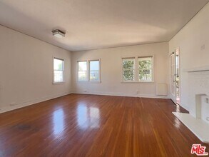 1532 Rosalia Rd in Los Angeles, CA - Building Photo - Building Photo