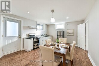 735 Tennyson Ave in Oshawa, ON - Building Photo - Building Photo