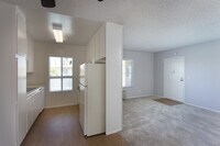 Trade Winds Apartments - 6