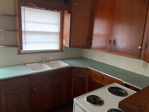 1209 W Matthews Ave in Jonesboro, AR - Building Photo - Building Photo