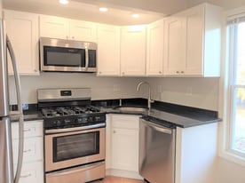 44 Cogswell Ave, Unit 2 in Cambridge, MA - Building Photo