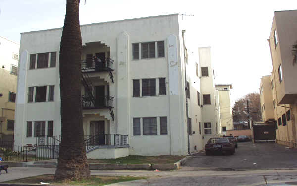 934 Arapahoe St in Los Angeles, CA - Foto de edificio - Building Photo