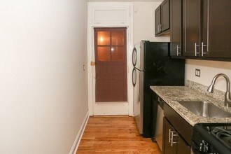 4725 N Leavitt St-Unit -32026 in Chicago, IL - Building Photo - Building Photo