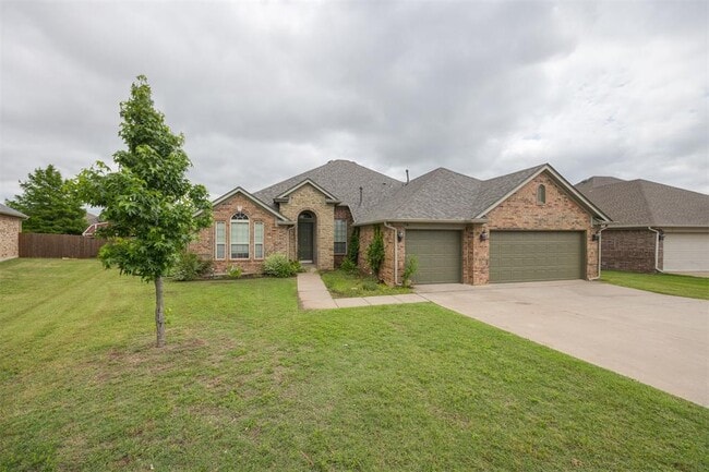 18416 El Greco Dr in Edmond, OK - Building Photo - Building Photo