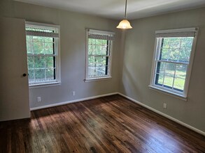 1103 L Ave in Plano, TX - Building Photo - Building Photo