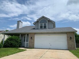 8502 Medallion Run in Fort Wayne, IN - Building Photo