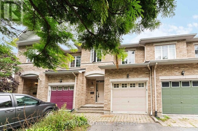 270 Berrigan Dr in Ottawa, ON - Building Photo - Building Photo