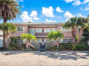 3675 Gulf Blvd in St Pete Beach, FL - Building Photo - Building Photo
