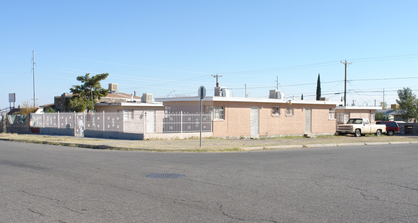 3900 Flory Ave in El Paso, TX - Foto de edificio