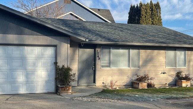 property at 3049 N Linda Vista Ln
