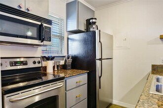 1422 Collier St in Austin, TX - Building Photo - Building Photo