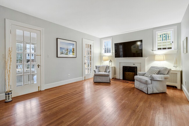 5334 Nebraska Ave NW in Washington, DC - Building Photo - Building Photo