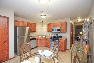 Boulder Creek Apartments in Sioux Falls, SD - Building Photo - Building Photo