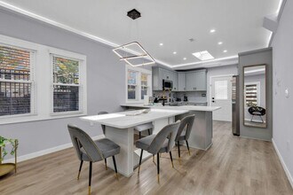 830 Parkwood Ave in Charlotte, NC - Building Photo - Building Photo