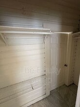 326 S L St in Dinuba, CA - Foto de edificio - Building Photo