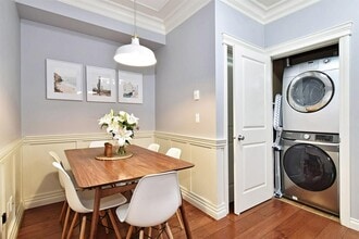 32729-32729 Garibaldi Dr in Abbotsford, BC - Building Photo - Building Photo