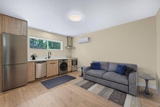 3019 8th Ave in Sacramento, CA - Building Photo - Building Photo
