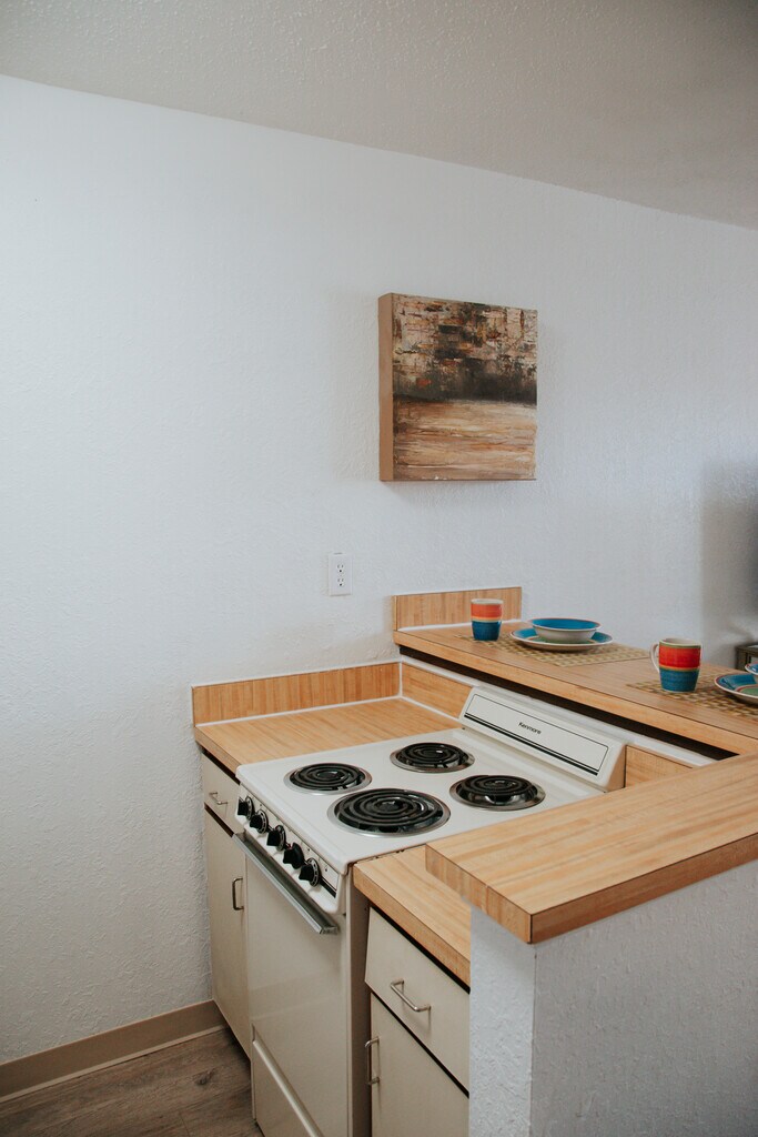 Northland Studios Apartments in Kansas City, MO