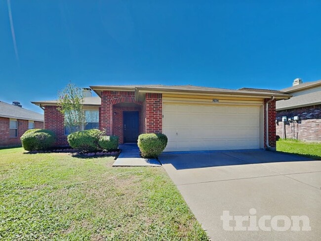 2983 Celian Dr in Grand Prairie, TX - Foto de edificio - Building Photo