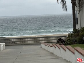 117 20th Pl in Manhattan Beach, CA - Building Photo - Building Photo