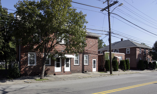 115-127 Copeland St in Quincy, MA - Foto de edificio - Building Photo