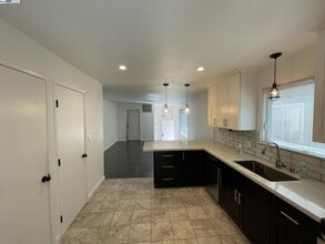 808 14th St in Oakland, CA - Building Photo - Building Photo