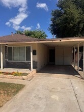 923 E Saginaw Way in Fresno, CA - Building Photo - Building Photo
