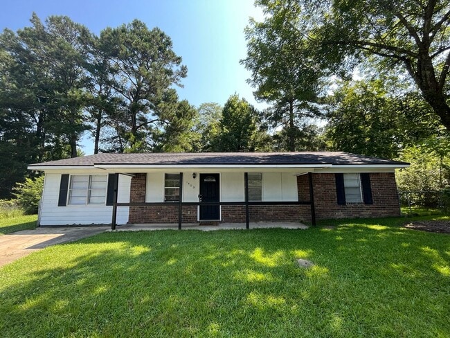 property at 1409 Parsons Ct