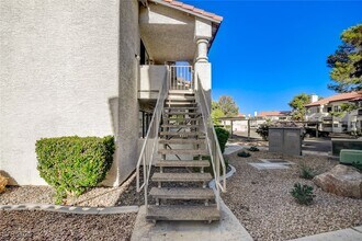 2713 Otter Creek Ct in Las Vegas, NV - Building Photo - Building Photo