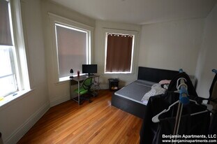 1350 Commonwealth Ave, Unit 19 in Boston, MA - Building Photo