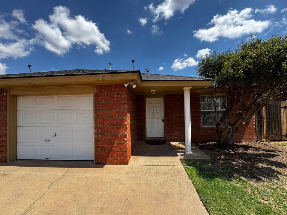 2322 78th St in Lubbock, TX - Building Photo