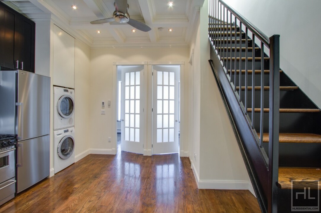 West 103rd Street in New York, NY - Building Photo