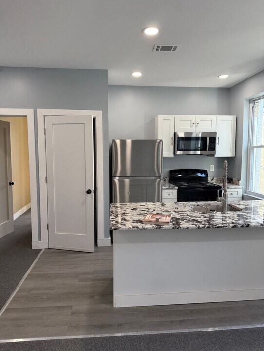 6040 Kingsessing Ave, Unit 1 in Philadelphia, PA - Building Photo