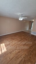 1906 Barak Ln in Bryan, TX - Building Photo - Building Photo