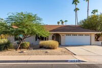 1013 W Keating Ave in Mesa, AZ - Foto de edificio - Building Photo