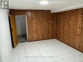 12 Richome Ct in Toronto, ON - Building Photo - Building Photo