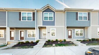 4056 Cody Dr in La Vergne, TN - Building Photo