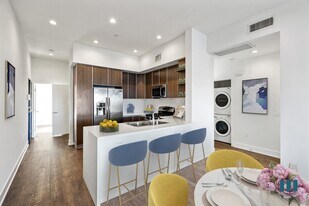 Cole Grove by Wiseman in Los Angeles, CA - Building Photo