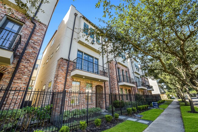 1618 Rosewood St in Houston, TX - Building Photo - Building Photo