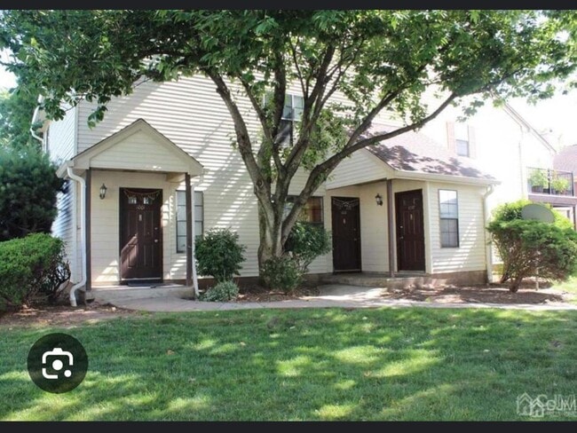 1002 Woodbridge Commons Way, Unit 1002 Woodbridge Commons