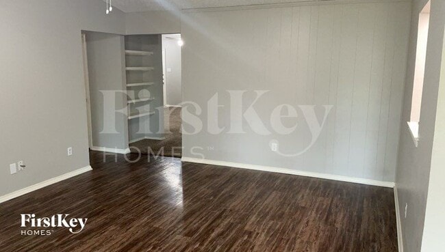 6117 Autumn Springs Dr in Arlington, TX - Foto de edificio - Building Photo