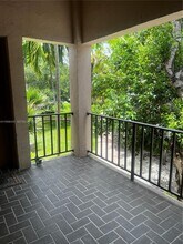 9402 SW 77th Ave in Miami, FL - Building Photo - Building Photo