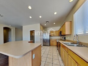 7571 W State Ave in Glendale, AZ - Building Photo - Building Photo