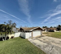 13151 84th Terrace N in Seminole, FL - Building Photo - Building Photo