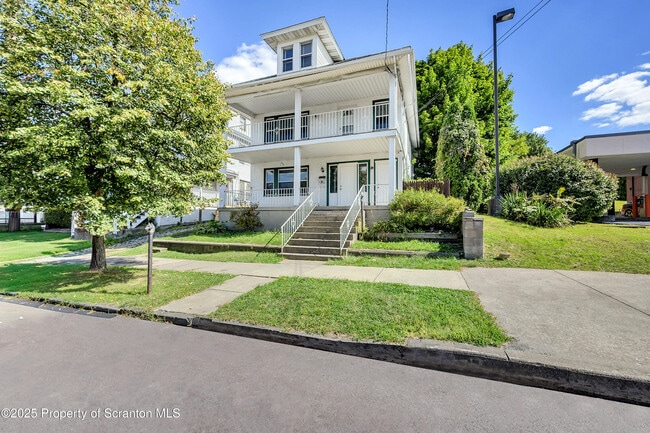 property at 1314 Wyoming Ave