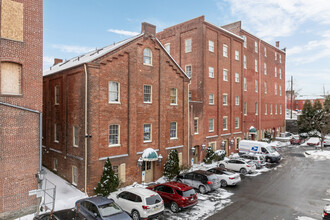 North Shippen Place in Lancaster, PA - Building Photo - Building Photo