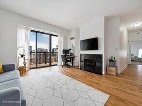 41 E 8th St in Chicago, IL - Building Photo - Building Photo