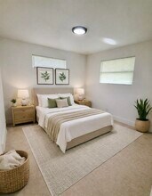 7796 Loomis St in Lantana, FL - Building Photo - Building Photo