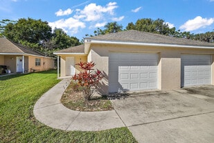 537 Paulling Dr in Leesburg, FL - Building Photo